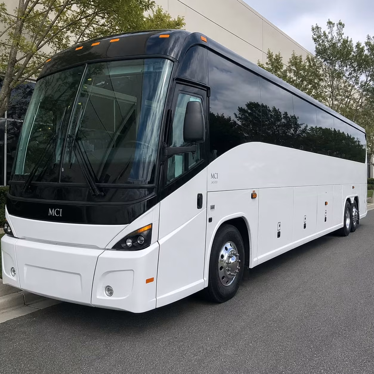 military personnel shuttles between nashua and fort devens