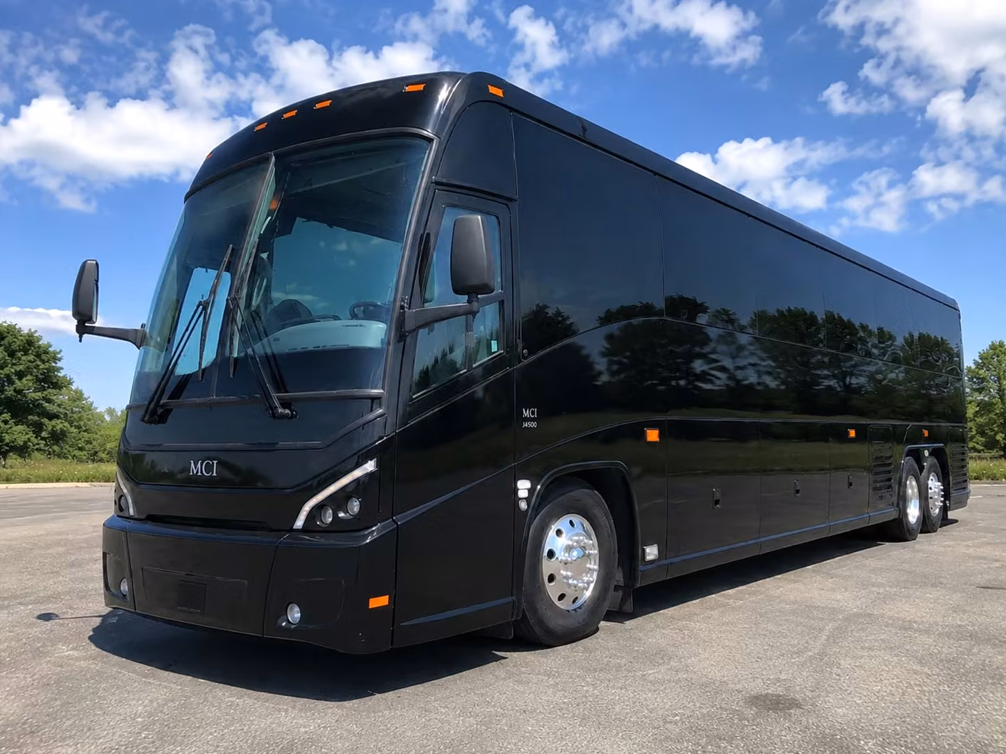 nashua charter bus rentals for museum trips and cultural field experiences